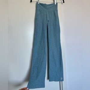 Bombshell Sportswear Straight Up Leggings M Baby Blue